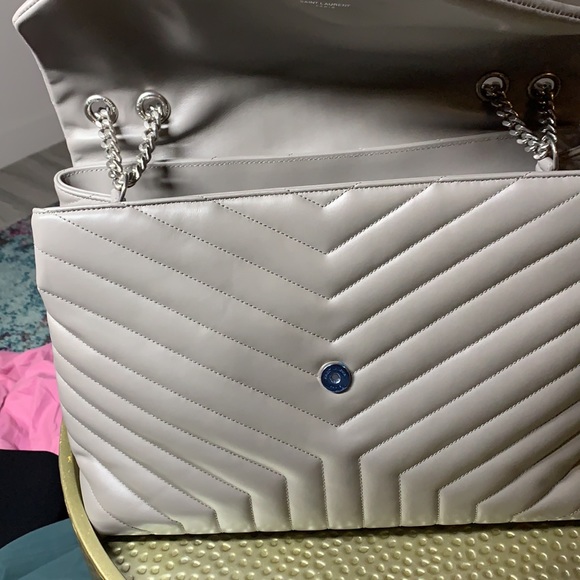 Large Loulou Chain Bag PearlGray Matelassé Leather - Picture 11 of 16